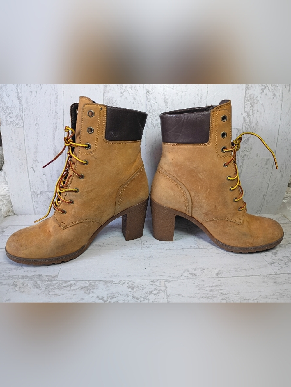 Timberland Women’s Wheat Suede Lace-Up Heeled Boots - Picture 14 of 16
